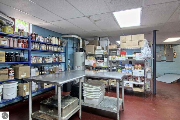 320 Main St, Frankfort, MI 49635